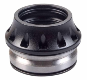 Stolen Revolver Vairo kolonėlė integruota | Black