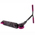 root-type-r-hulajnoga-wyczynowa-stunt-scooter-freestyle-kolobezka-black-pink-splatter (4).webp